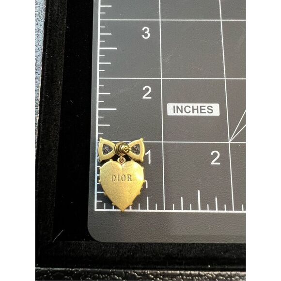 ⚡️SPRING CLEAN SALE⚡️ Dior bow cd heart drop earrings - Picture 3 of 5